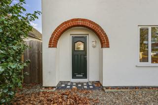 Seven Space - 4BR Home with Garden in Earlham - 2