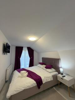 Casa din lunca 2 - 7