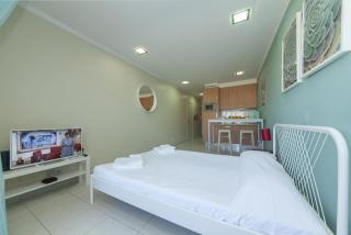 Avenue Flat in Lagos - 5