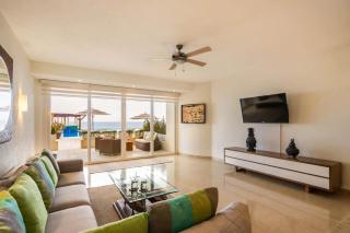 Luxury Oceanfront Condo Infinity Pool - 8