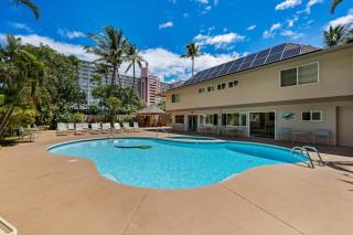 Maui Kai 108 · MK 108 Updated OceanFront 1BD wAC - 5