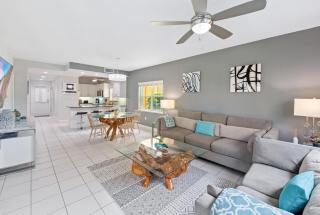 Regal Beach Club - 2bed Luxury unit - 5