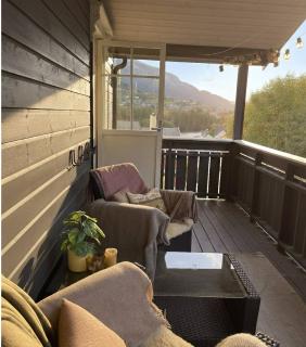 Modern & Stylish Penthouse in Central Voss - 8