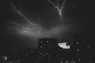 Old Town Parliament View - 9