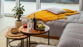 Unique Designer Retreat | Mins to Gondola - Patio! - 4