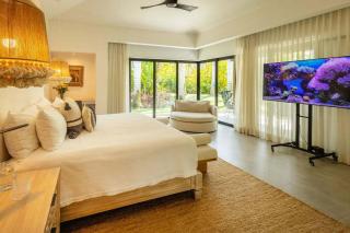 Family Retreat Villa Heated Beach Club Access - 9