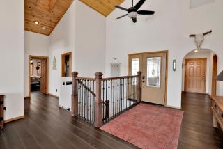 View On the Rocks Scenic Mountain Oasis with Hot Tub, Fire Pit and Game Room - 1