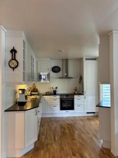 Modern Apartment - Perfect Location - 1