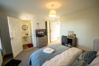 Queens Court Ensuite Studio - 0