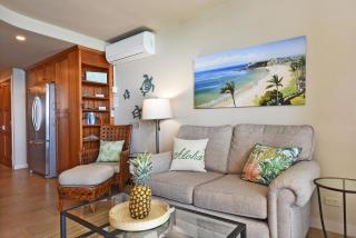 Papakea L303 · PK L303 Kaanapali BeachFront 2BD w Ocean View Poo - 4