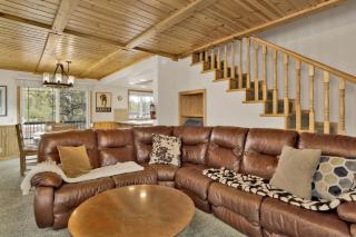 Brownie Resort Retreat Walk-to-Ski Snow Summit Duplex Getaway - 5