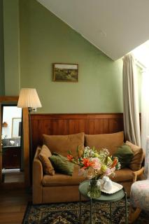 Feb House Da Lat - Áp mái 36m2 free Netflix & Youtube Premium, view thành phố - 5