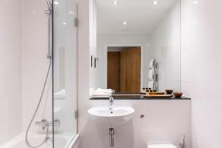 Cove Paradise Street - 3