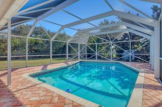Vibrant Coastal Cottage with Pool - 1