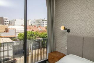 B5 Modern bright studio with city view - 2