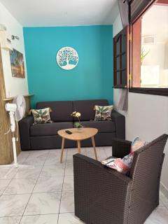 Gwada-Zen-Breizh 3 hébergements au choix 1 avec piscine privée, 1 avec jacuzzi privé, 1 simple sans piscine ni jacuzzi - 3