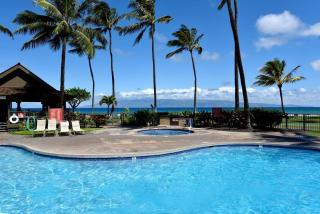 Papakea A301 · PK A301 BeachFront Corner Condo w Ocean Views Poo - 6