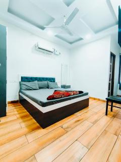 Luxury villa hotel - 3