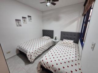 CANEY traveller house 302 - 7