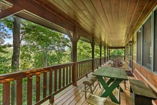 Mountain Laurel Lodge - 1