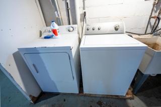 Work and Family Lodging in a Cozy Home - 9