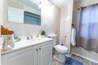 Work and Family Lodging in a Cozy Home - 8