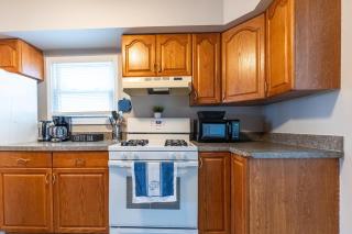 Work and Family Lodging in a Cozy Home - 6