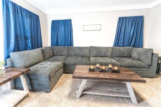 Work and Family Lodging in a Cozy Home - 1