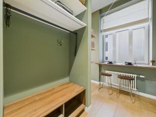 Premium Forest Themed Studio, 5 min to Old Town - 5