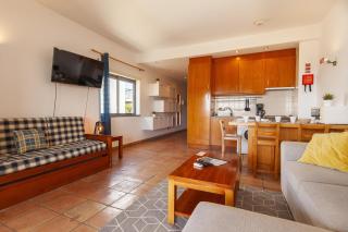 A11 - MarinaPark Hill Beach Apartment - 5