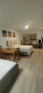 DC Ghencea 158 Self Check-in - 9