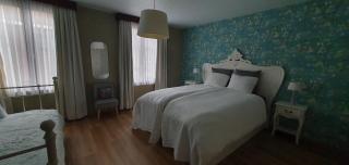 Close to centre, 3 rooms, 2 bathr & wc, free parking & wifi, spacious living area & kitchen - Brugge - 9