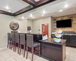 Cobblestone Hotel & Suites - Ephraim - 2