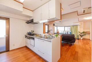 台東区寝室4つと広々吹き抜けリビングのメゾネットタイプのお家 - 2