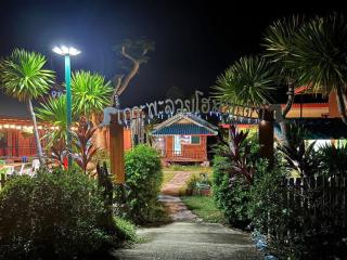 PhaluaiHomestay พะลวยโฮมสเตย์ บ้านไม้ - 0