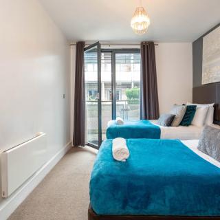 Chinatown Apartment - Single Beds - Balcony - Secure Parking 37A - 2