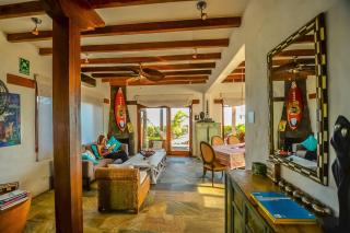 Casa Baronesa Waterfront Villa - Puerto Villamil - 5