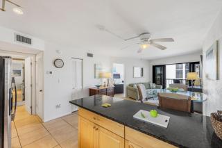 Pleasant condo with spectacular views, pools and spas - 1