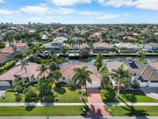 Seaside waterfront home with heated pool and dock - 6