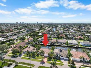 Seaside waterfront home with heated pool and dock - 5