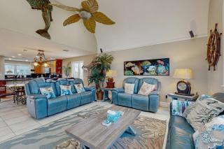 The Mermaid Manor - 7