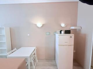 Stylish City Apartment Next to Athens Sights - 6