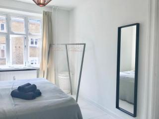 Great 1-BR apartment in great location - 60 - 4