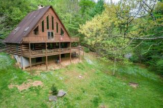 Hidden Creek Cabin - 8