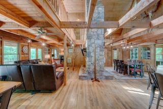 Hidden Creek Cabin - 1