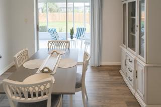 Spacious Family Retreat Port Charlotte - 2