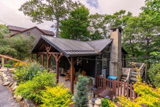 Sky Laurel Cottage - 7