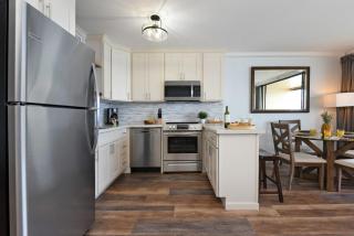 Maui Kai 605 · MK 605 Remodeled OceanFront Condo - 7