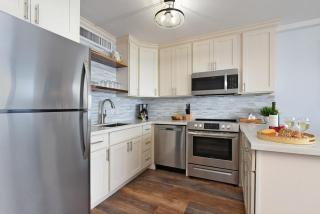 Maui Kai 605 · MK 605 Remodeled OceanFront Condo - 6