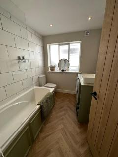 Cosy two bedroom cottage - 1